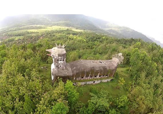 Gereja Berbentuk Ayam