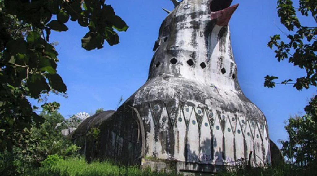 gereja bentuk ayam