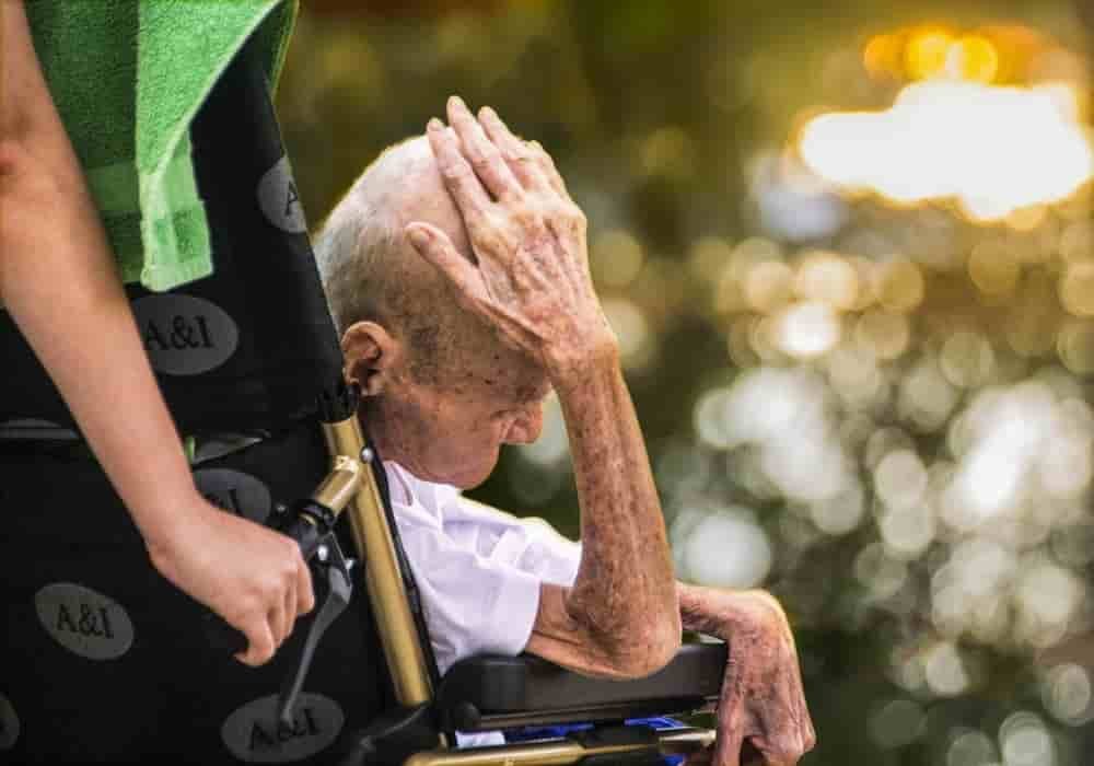 Arti mimpi orang tua meninggal sekarat