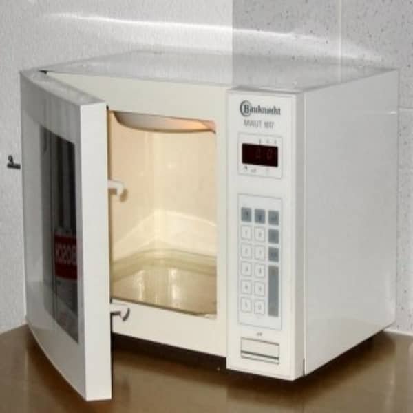 Microwave oven