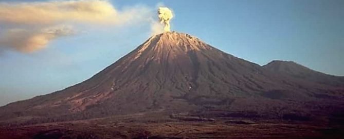 Gunung Semeru Malang