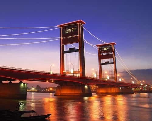 Wisata Palembang - Jembatan Ampera di Sumatera