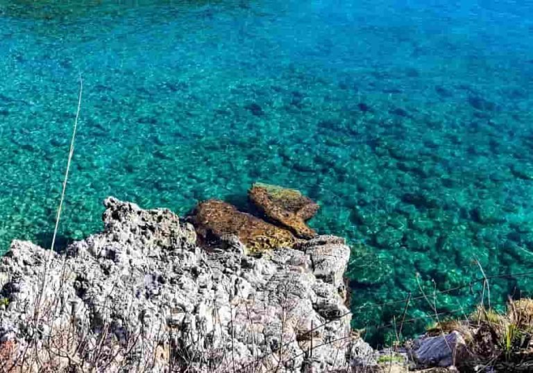 Menyelami Makna Mimpi Laut: Sebuah Jelajah ke Alam Bawah Sadar