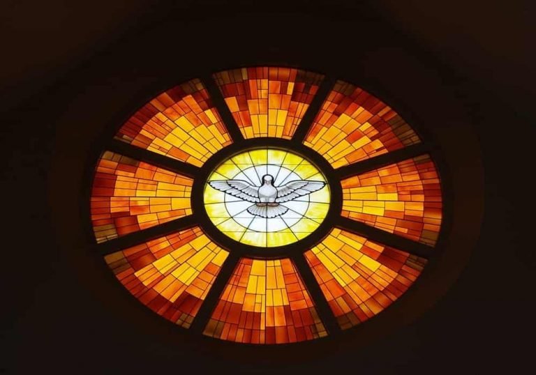 Novena Roh Kudus (Novena to the Holy Spirit) Beserta Urutan Doa