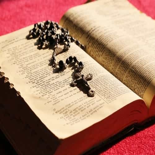 Doa Rosario Roh Kudus - 5 Misteri dan Cara Doanya