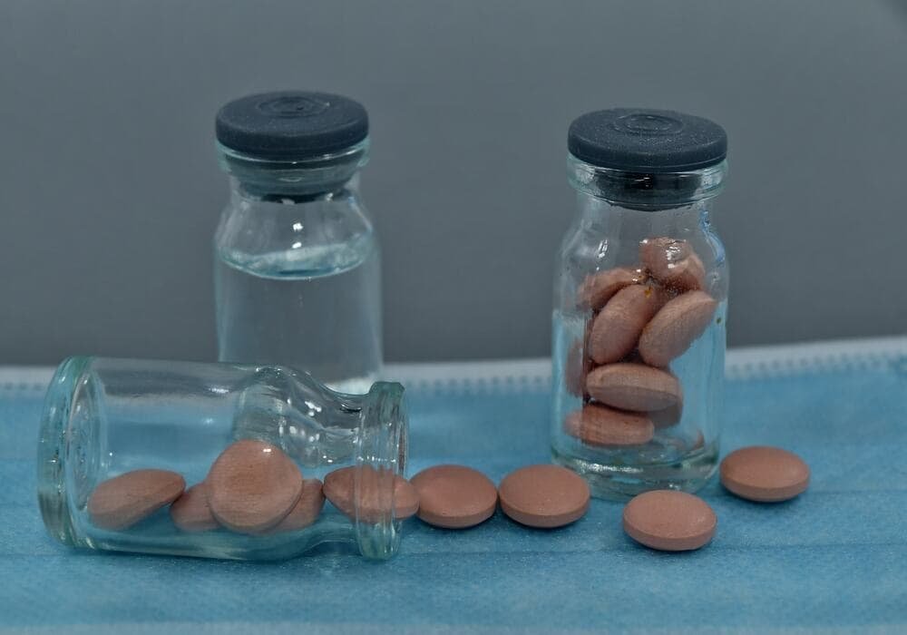 Obat hidroksiklorokuin malaria