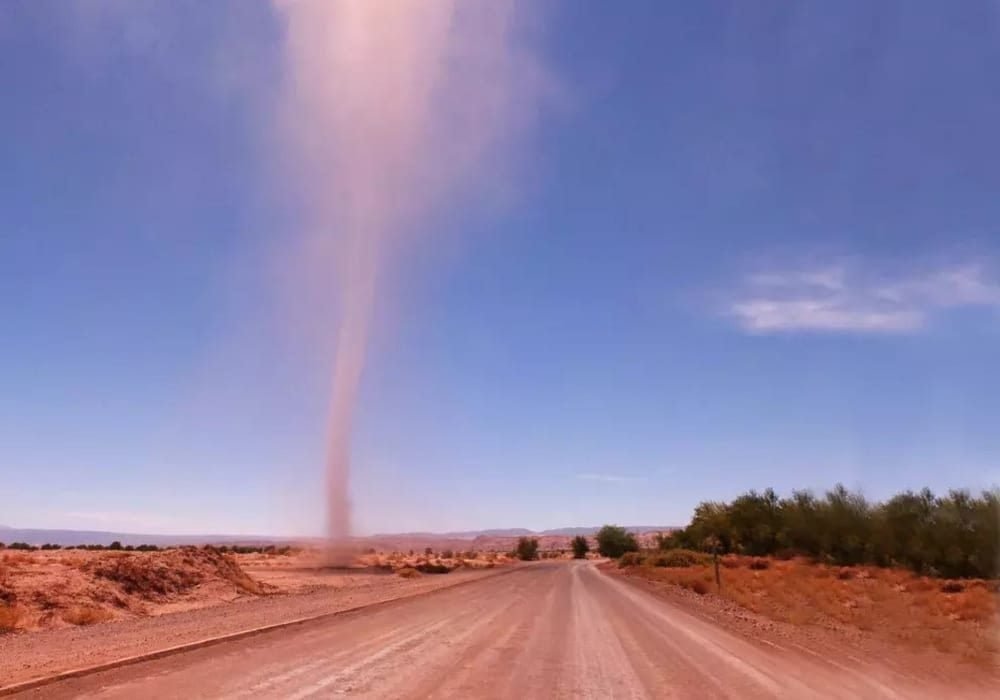 Angin Puting Beliung (Dust Devil) - Penjelasan, Pembentukan Fenomena Alam
