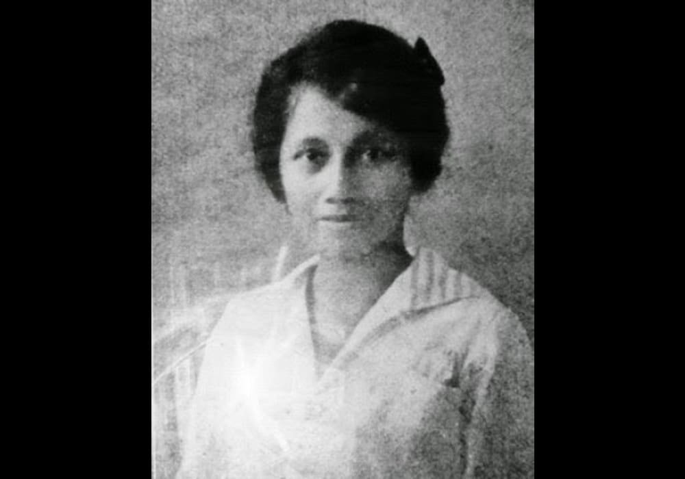 Marie Thomas (1896-1966) dokter wanita pertama di Indonesia dari Minahasa