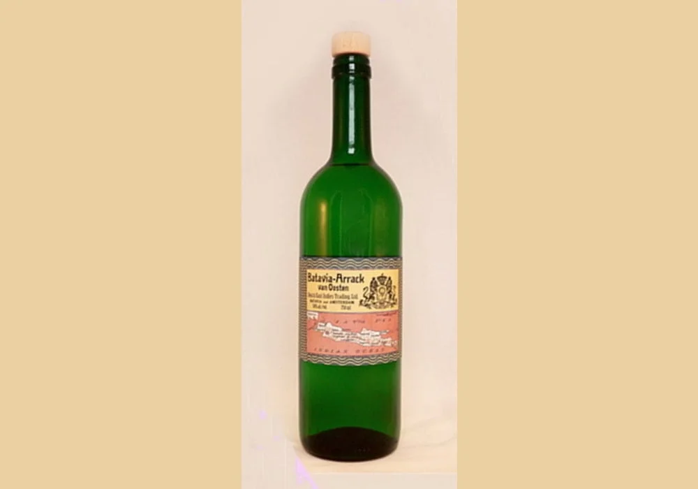 Arak Minuman Keras dan Sejarahnya di Indonesia