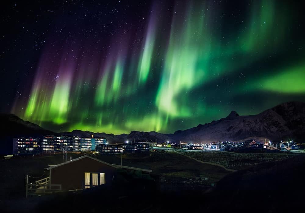 Aurora borealis (cahaya utara) di Greenland